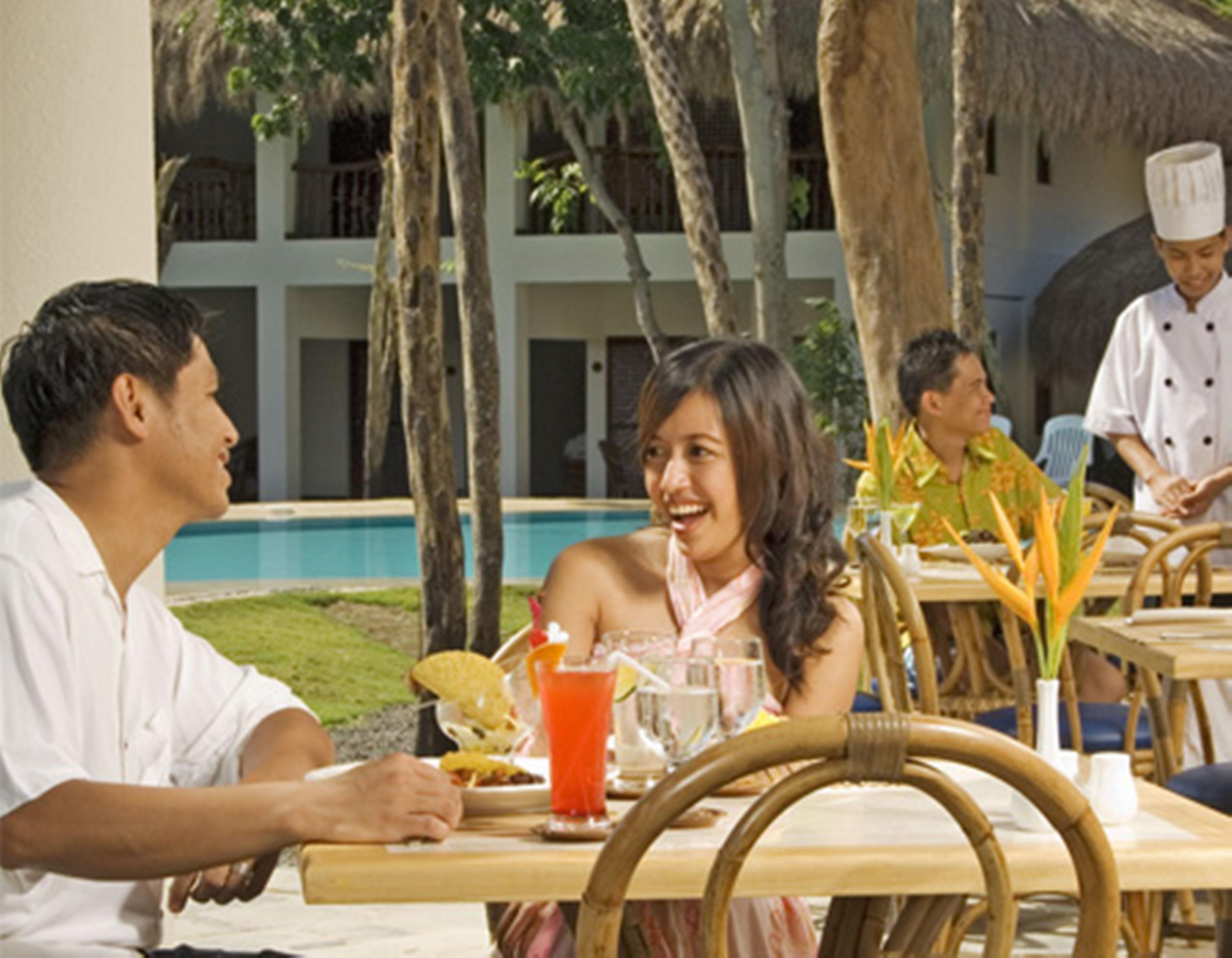 Bluewater Maribago Beach Resort Lapu-Lapu City Exteriör bild