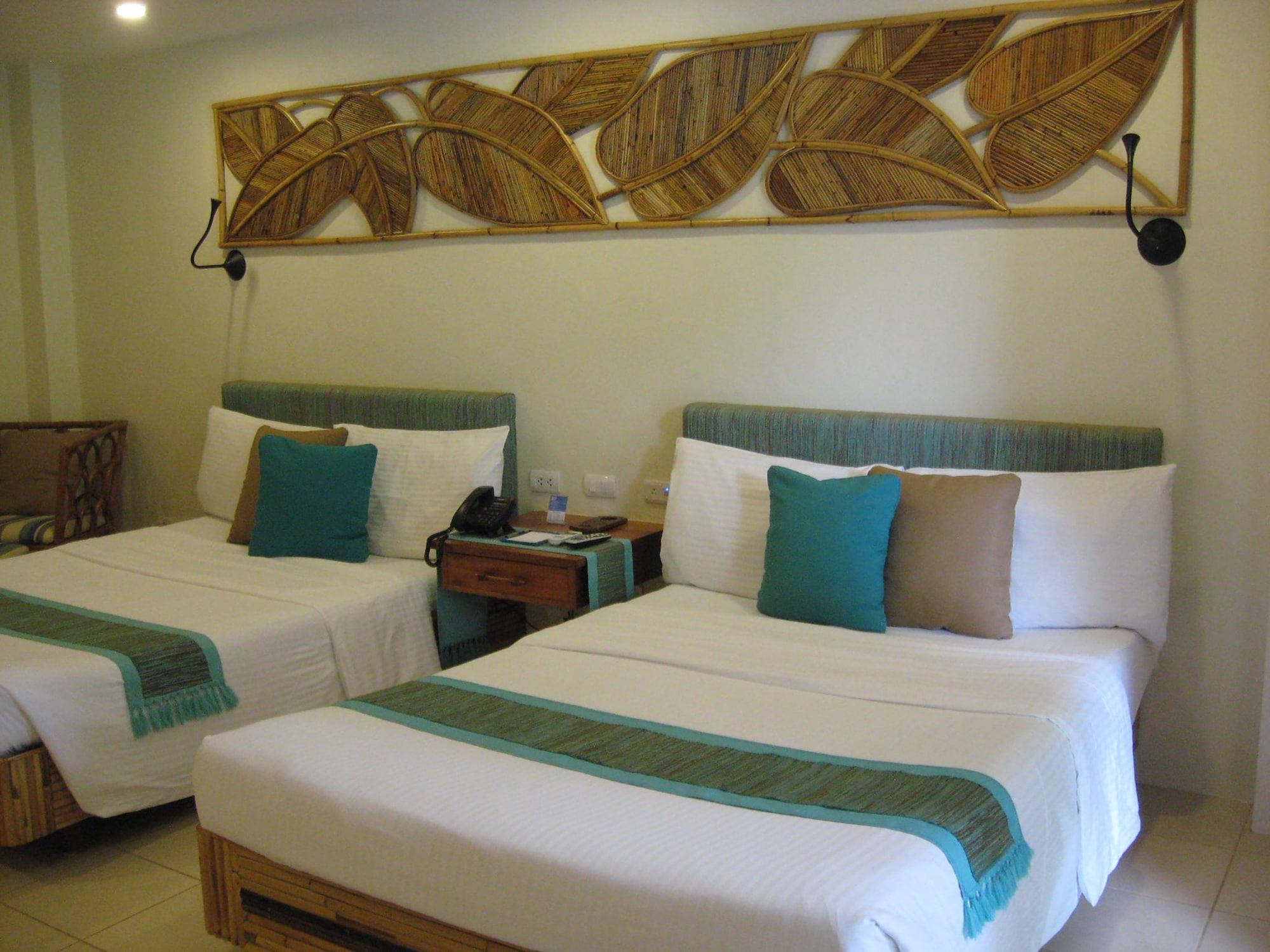 Bluewater Maribago Beach Resort Lapu-Lapu City Exteriör bild